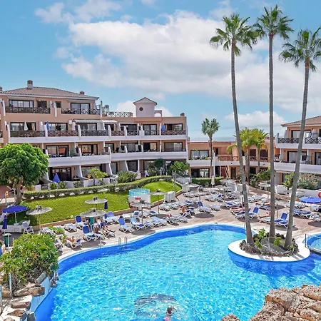 Newly Renovated, Luxurious With A Heated Pool - By Tenerifehints San Miguel de Abona