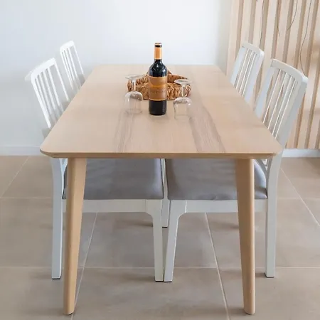 Semesterbostad Newly Renovated, Luxurious With A Heated Pool, 259