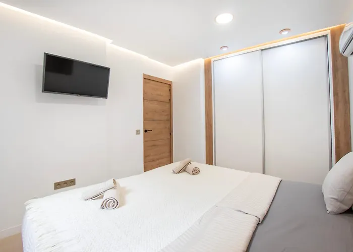 Newly Renovated, Luxurious Apartment With A Heated Pool - By Tenerifehints 度假居 圣米格尔德阿沃纳