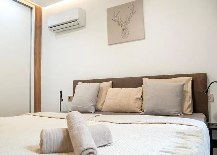 Newly Renovated, Luxurious Apartment With A Heated Pool - By Tenerifehints *