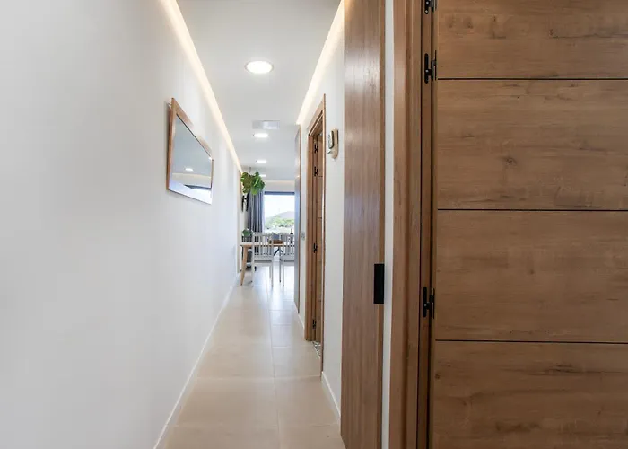 Prázdninový dům Newly Renovated, Luxurious Apartment With A Heated Pool - By Tenerifehints San Miguel de Abona