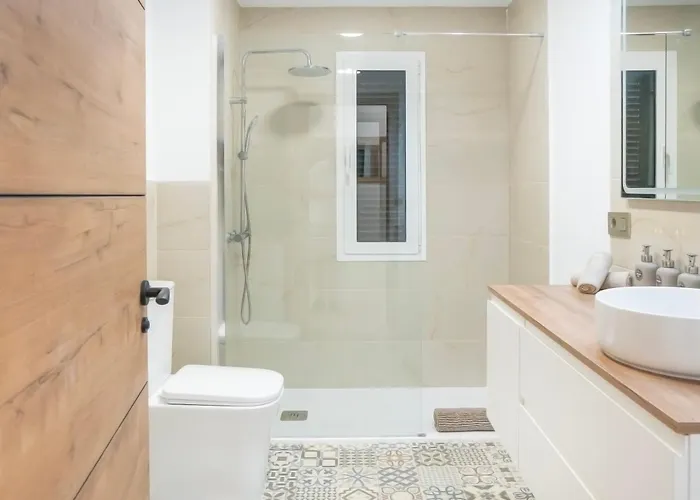 Newly Renovated, Luxurious Apartment With A Heated Pool - By Tenerifehints 圣米格尔德阿沃纳